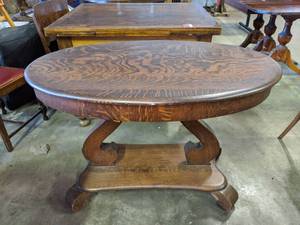 lot 4214 image: Antique Wooden Oval Table