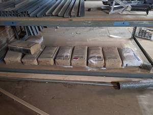 lot 4334 image: Grout