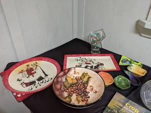 lot 4376 image: Assorted Platters