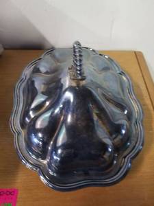 lot 4252 image: Metal Dish, Pot, Apple Peeler, Baking Items