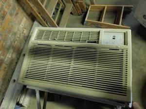 lot 4284 image: GE Air Conditioner ASH18DBS1