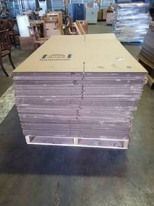 lot 4295 image: Pallet Of Wardrobe Boxes