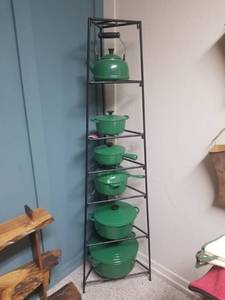 lot 4399 image: Le Creuset Cast Iron Pot Set And Rack