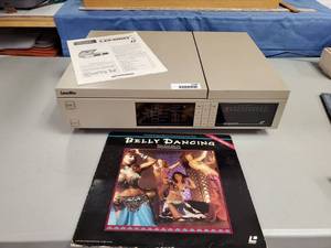 lot 1189 image: Pioneer LD-660 Vintage Laser Disc Player- So Cool and Retro