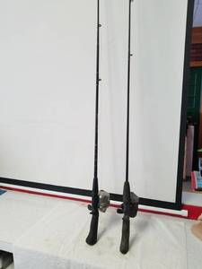 lot 1226 image: 2 fishing poles Zebco and Zebco