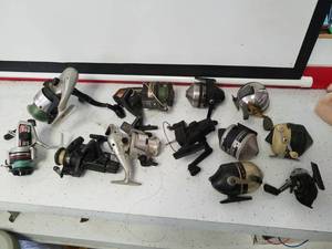 lot 1233 image: miscellaneous reels some work some dont