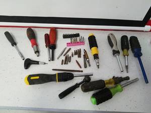 lot 1261 image: nut drivers and accessories