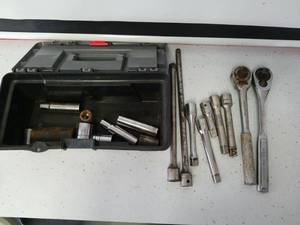 lot 1277 image: half inch ratchet extensions and sockets