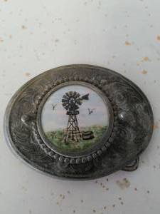 lot 1299 image: old windmill belt buckle then use it in the antique vintage items