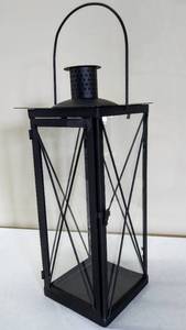 lot 575 image: Gorgeous Candlelight Display  Hanging Lantern