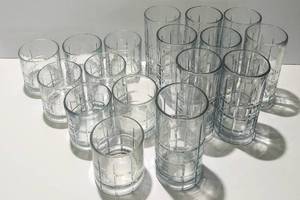 lot 580 image: Vintage Tartan Clear Flat Iced Tea & Rocks  Old Fashioned Glasses by ANCHOR HOCKING