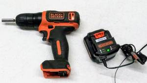 lot 628 image: Black & Decker - Model  BDCD112 - 12-Volt Lithium Cordless 38 Drill