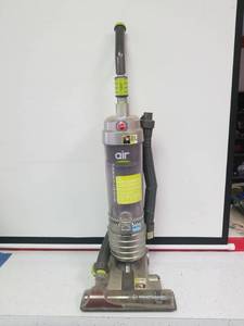 lot 1311 image: Hoover wind tunnel vacuum