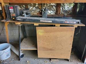 lot 407 image: Craftsman 12 Inch Wood Lathe