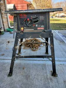 lot 409 image: Craftsman 10 inch Table Saw