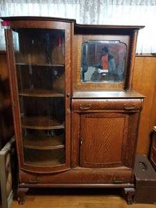 lot 3324 image: Antique Display Cabinet with Dovetail and Original Key