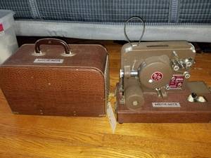lot 3340 image: Movie Mite. 16MM. Sound on Film Projector