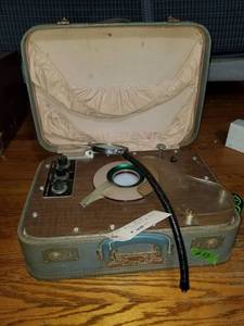 lot 3342 image: Van Bilt . Touch up Case