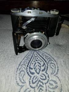 lot 3346 image: Agfa Record 3. Range Finder .6x9 Picture. Germany