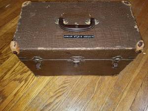 lot 3355 image: Brown Case with Wires and Cord Included