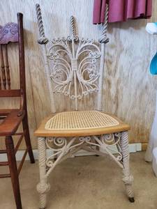 lot 3365 image: Wooven Accent Chair