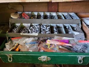 lot 6204 image: Fishing Tackle Box with Weights  50 Colorful Worms