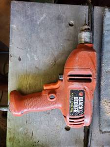 lot 6209 image: Black and Decker 4.5A Drill