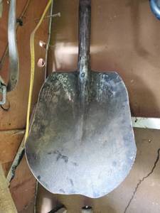 lot 6224 image: Coal Shovel - Shovel Only