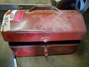 lot 6339 image: Toolbox of Auto Hoses