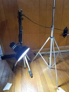 lot 7540 image: Lot of 2 Tripods. 1 with Light
