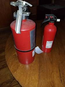 lot 7548 image: Lot of 2 Fire Hydrants