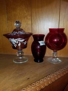 lot 7585 image: Lot of 3 Cranberry Glassware