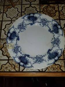 lot 7615 image: Blue and White Decorative Plate. Louvre