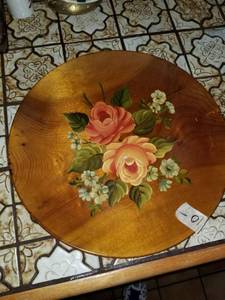 lot 7616 image: Wooden floral Plate