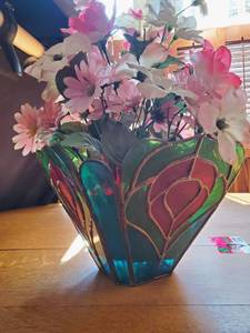 lot 7634 image: Stained Glass Flower Pot  Bowl