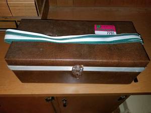 lot 7701 image: Small Brown Vibtage Storage Case. with Red Interior