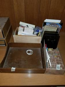 lot 7702 image: Lot of . Small Organizers. . contents Included