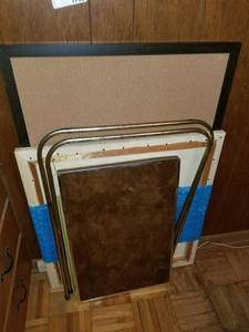lot 7708 image: Lot with 1 Folding Tray. .1 Cork Board and 2 Pictures