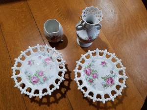 lot 7798 image: vintage trays