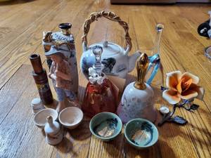 lot 7806 image: Lot of Collectible Glass Bells  Japanese Tea Poy  Copodimonte Rose  Japanese Ginger Jar