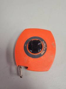 lot 463 image: Lufkin 100ft Tape Measurer- Crank Style