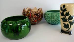 lot 74 image: 4 Medium Size Planters  Gorgeous Designs