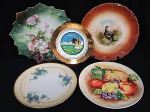 lot 98 image: Collector Plates  Lot of 5  Some Signed, Stamped & Numbered