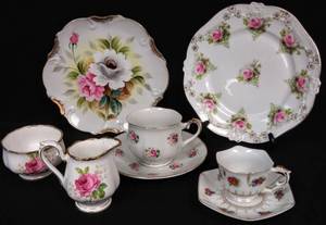 lot 101 image: Vintage Tea Cups & Plates