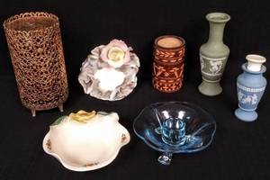 lot 114 image: Vintage Lot of Candles, Vases, & Trinket Holders