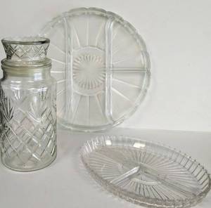 lot 157 image: 2 Divided Relish Trays & Vintage Planters Peanuts Jar