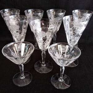 lot 164 image: Beautiful Etched Glass Stemware