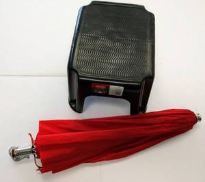 lot 167 image: Knirps Red Umbrella With Bonus Step Stool by Rubbermaid