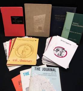 lot 172 image: 1960s Dental Hygienist Study Material & Books