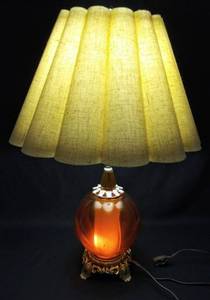 lot 201 image: Mid Century 3 Way Amber Glass Lamp